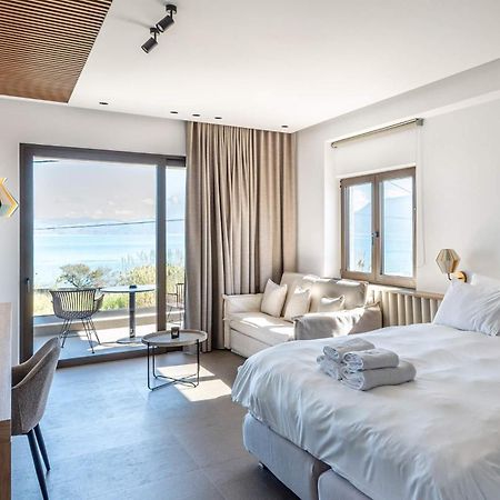 Mare Suites Lechaio エクステリア 写真