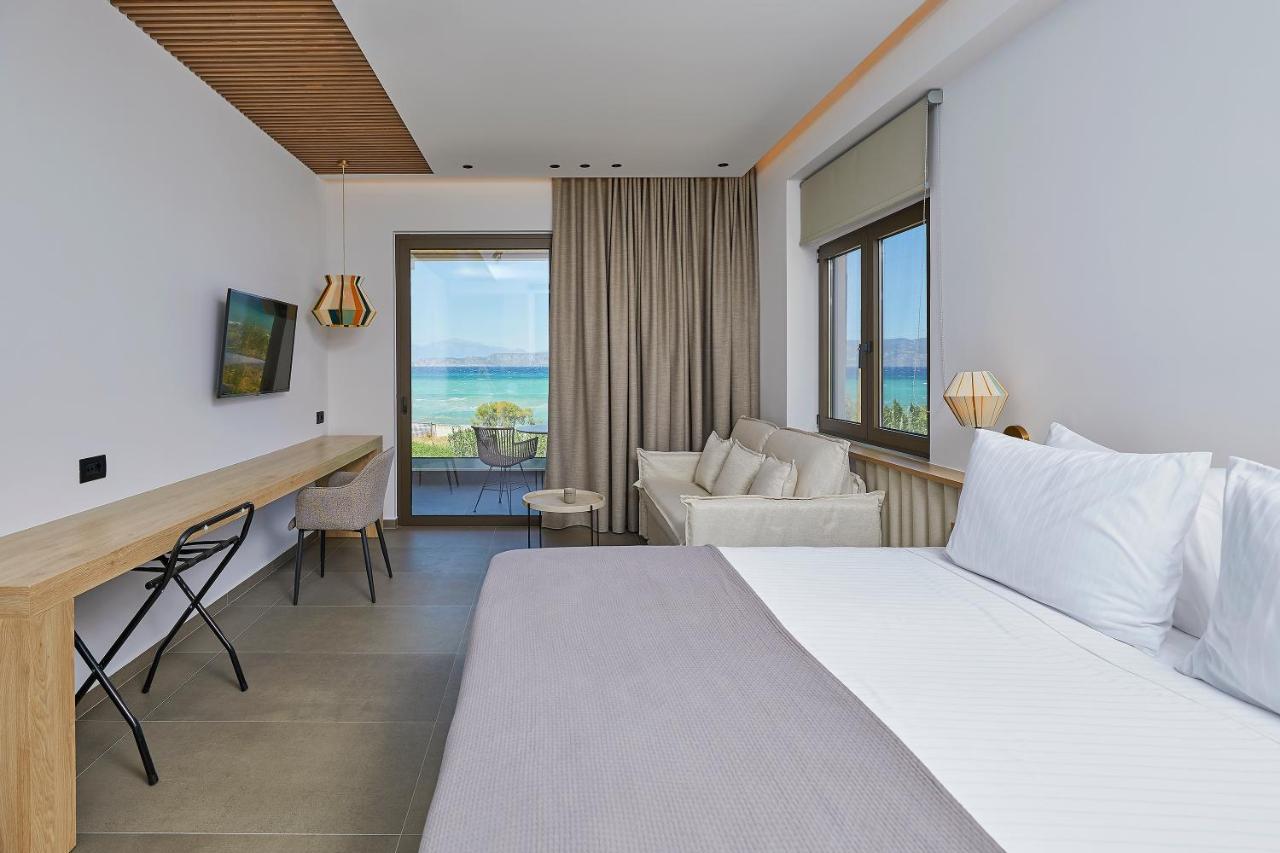 Mare Suites Lechaio エクステリア 写真