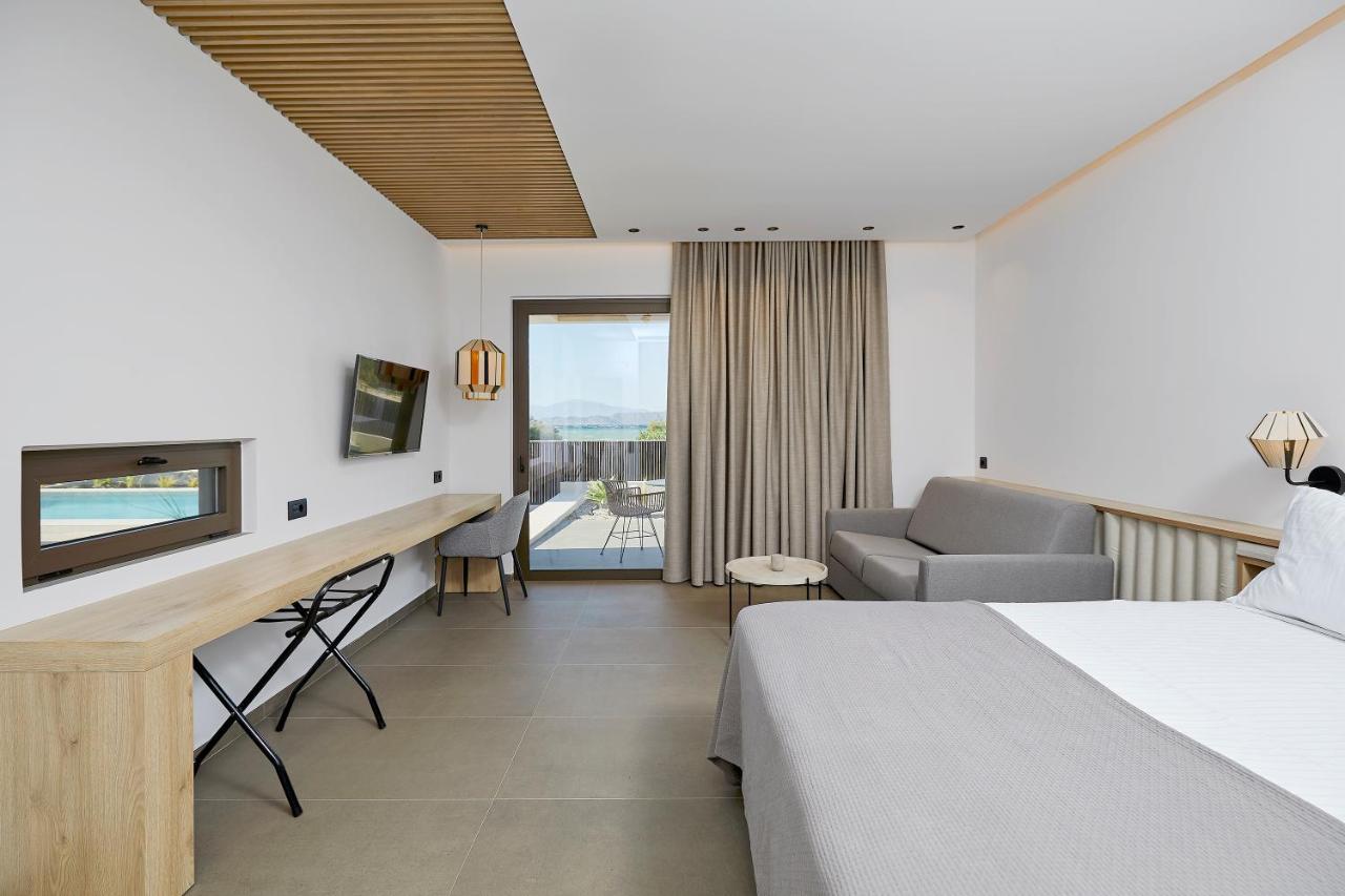 Mare Suites Lechaio エクステリア 写真